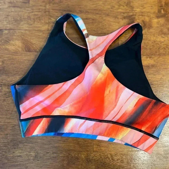 Yelete Active Sports bra size Medium - Picture 2 of 4